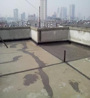 泸水漏水维修 楼顶漏水是什么原因，楼顶漏水维修方法是什么?
