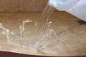 泸水漏水维修 免砸砖防水材料该如何施工